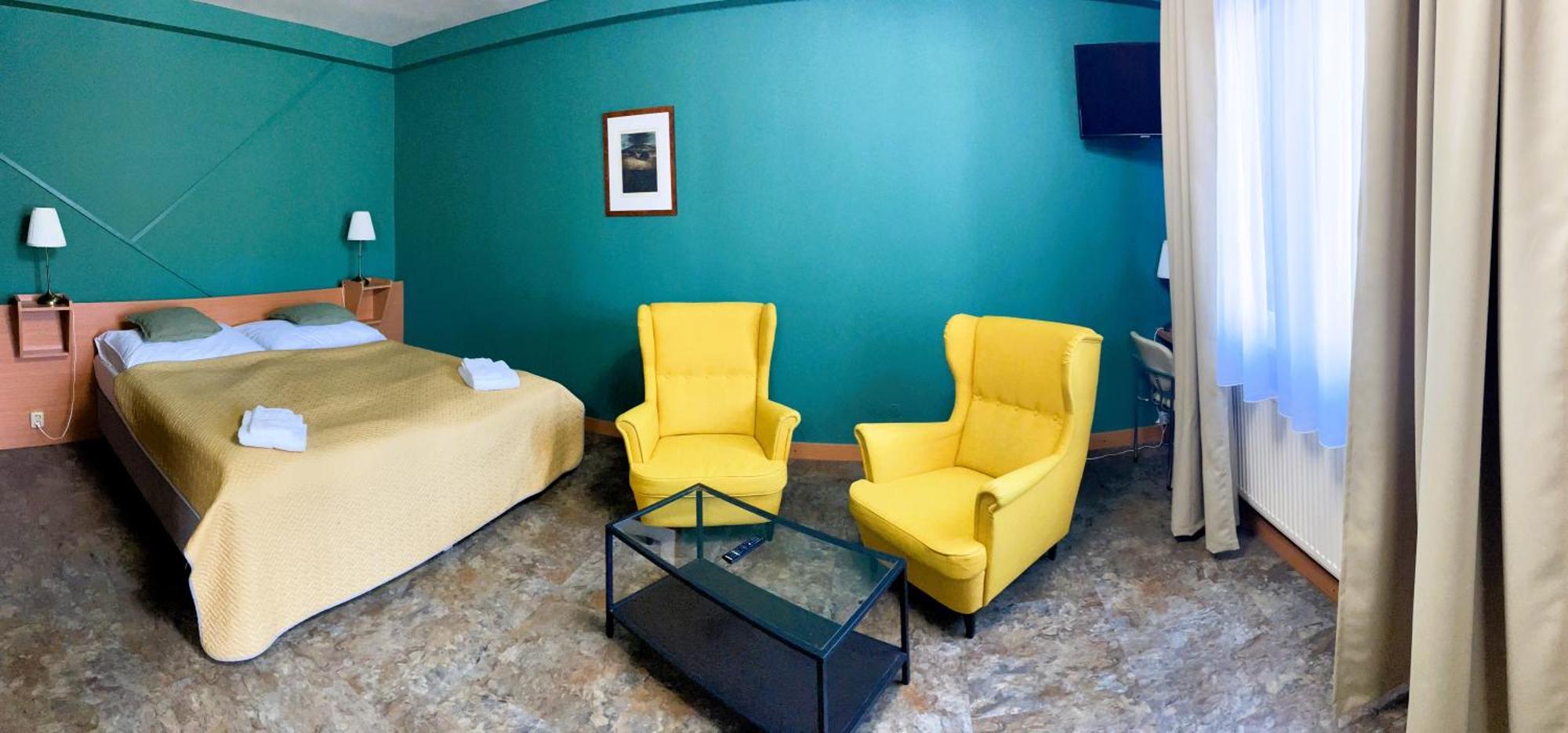 Hotel Benica เบเนชอฟ ภายนอก รูปภาพ